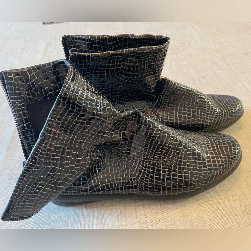 Arche Black Croc Pattern Impressed Leather Ankle Boots